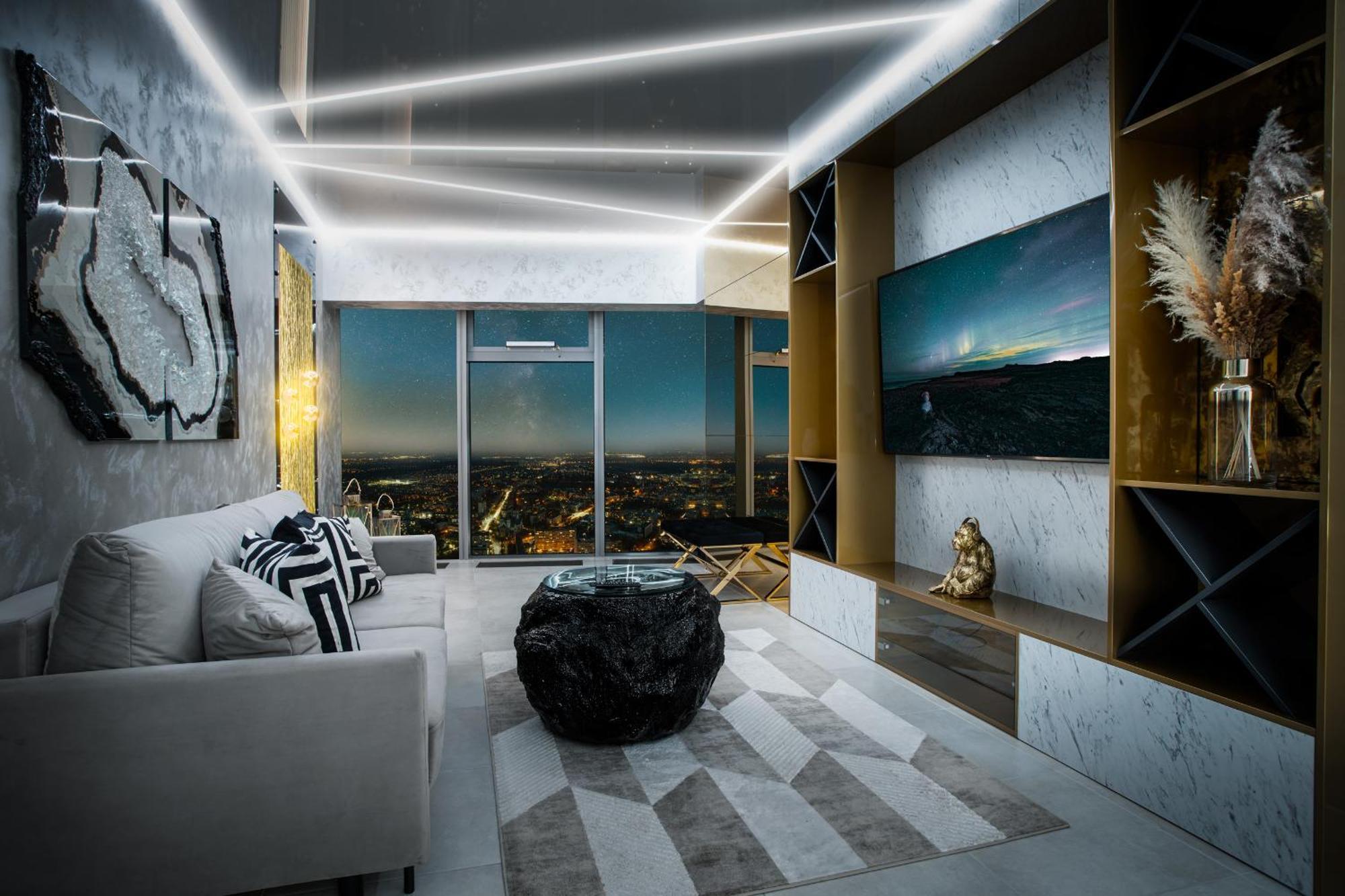 30Th+ Floor Apartments In Sky Tower Вроцлав Екстериор снимка